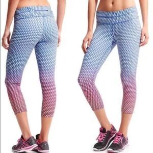 ATHLETA Vivid Sonar Capri Pants Pink Purple S